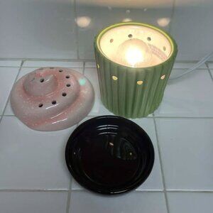 Scentsy "Cupcake" warmer